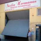 La imagen 1 de la Empresa PORTONES SICILIA HERMANOS Puertas Automaticas en Málaga MA