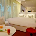 La imagen 14 de la Empresa RENAISSANCE BARCELONA FIRA HOTEL Transportes y Turismo en Barcelona B