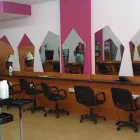 La imagen 1 de la Empresa STYLEFORM ACADEMIA DE PELUQUERÍA Y ESTÉTICA Servicios Profesionales y de Negocios en Las Palmas de Gran Canaria GC