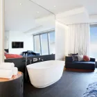 La imagen 72 de la Empresa W BARCELONA Transportes y Turismo en Barcelona B