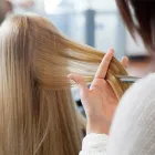 La imagen 7 de la Empresa YOSEDA PELUQUEROS Productos y Servicios de Cuidado Personal en Madrid M