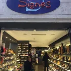 La imagen 3 de la Empresa ZAPATERÍA SIGNES Calzado De SeÑora Y Caballero: Establecimientos en Barcelona B