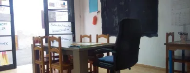 La imagen 3 de la Empresa ACADEMIA IMPULSO Educación en Adeje TF