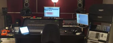 La imagen 1 de la Empresa AIRE - ESTUDIO DE GRABACION Sonido: Estudios De Grabacion en Madrid M