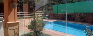 La imagen 2 de la Empresa ALUMINYCO Reformas En General en Málaga MA