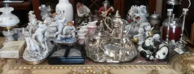 La imagen 2 de la Empresa ANTIGUEDADES ROMAR Servicios Profesionales y de Negocios en Madrid M