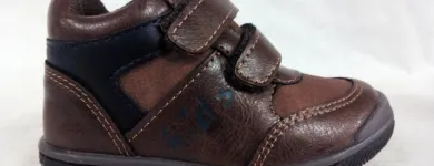 La imagen 16 de la Empresa ANZABAR Zapaterías en Donostia SS