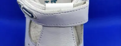 La imagen 32 de la Empresa ANZABAR Zapaterías en Donostia SS