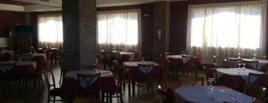 La imagen 4 de la Empresa ÁREA DE SERVICIO LOS CERRILLOS Industrias y Agricultura en Peraleda de la Mata CC