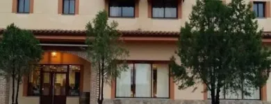 La imagen 33 de la Empresa ÁREA DE SERVICIO LOS CERRILLOS Industrias y Agricultura en Peraleda de la Mata CC