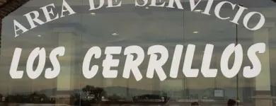La imagen 34 de la Empresa ÁREA DE SERVICIO LOS CERRILLOS Industrias y Agricultura en Peraleda de la Mata CC