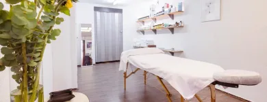 La imagen 4 de la Empresa AURUM WELLBEING Salud y Medicina en Barcelona B