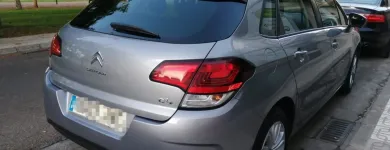 La imagen 12 de la Empresa BADAFURGO ALQUILER DE FURGONETAS Concesionarios y Alquiler de Camiones en Badajoz BA