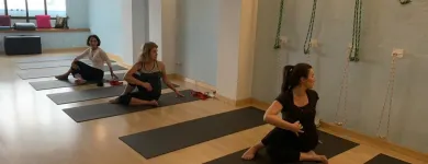 La imagen 9 de la Empresa BEYOGA PILATES & YOGA BARCELONA Yoga en Barcelona B