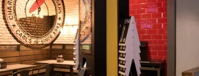 La imagen 6 de la Empresa CARL'S JR Restaurantes Americanos en Madrid M