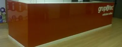 La imagen 1 de la Empresa CARPINTEROS OPYFEX FUSTERS Madererías, Artículos de Cestería y de Corcho en Terrassa B