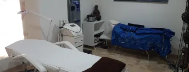 La imagen 1 de la Empresa CENTRO ESTETICA EN MÁLAGA BELLEZA DORA Salud y Medicina en Málaga España