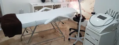 La imagen 2 de la Empresa CENTRO ESTETICA EN MÁLAGA BELLEZA DORA Salud y Medicina en Málaga España