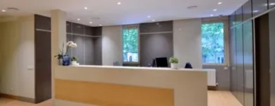 La imagen 3 de la Empresa CLINICA DENTAL AUSIN Salud y Medicina en Madrid M