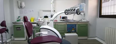 La imagen 2 de la Empresa CLINICA DENTAL PACIOS VELEDA Salud y Medicina en Madrid M