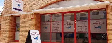 La imagen 6 de la Empresa CLÍNICA DENTAL SHARK Salud y Medicina en Adeje TF