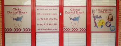 La imagen 7 de la Empresa CLÍNICA DENTAL SHARK Salud y Medicina en Adeje TF