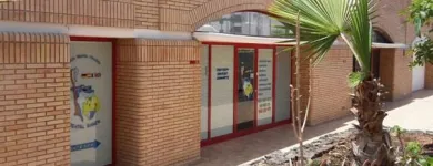 La imagen 15 de la Empresa CLÍNICA DENTAL SHARK Salud y Medicina en Adeje TF