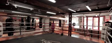 La imagen 6 de la Empresa CLUB DEPORTIVO RAY EVENTS BOXING SCHOOL Gimnasios y Centros Deportivos en Madrid M