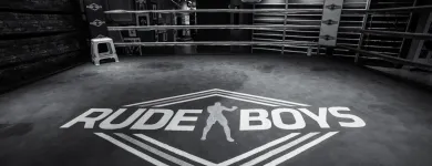 La imagen 14 de la Empresa CLUB DEPORTIVO RAY EVENTS BOXING SCHOOL Gimnasios y Centros Deportivos en Madrid M