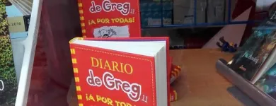 La imagen 1 de la Empresa DE COLORES Regalos: Establecimientos en Madrid M