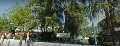 La imagen 3 de la Empresa DENTAL VARAS Residencias y Servicios para Mayores en Pozuelo de Alarcón M