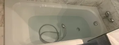 La imagen 8 de la Empresa EL DE LA BAÑERA Inmobiliaria y Reformas en Barcelona B