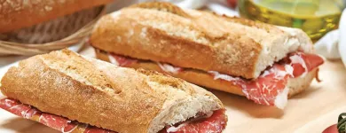 La imagen 6 de la Empresa ENRIQUE TOMÁS JAMON-TAPAS-VINO Tiendas y Productores de Alimentos en Badalona B