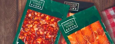 La imagen 23 de la Empresa ENRIQUE TOMÁS JAMON-TAPAS-VINO Tiendas y Productores de Alimentos en Badalona B