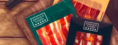 La imagen 24 de la Empresa ENRIQUE TOMÁS JAMON-TAPAS-VINO Tiendas y Productores de Alimentos en Badalona B