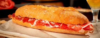 La imagen 28 de la Empresa ENRIQUE TOMÁS JAMON-TAPAS-VINO Tiendas y Productores de Alimentos en Badalona B