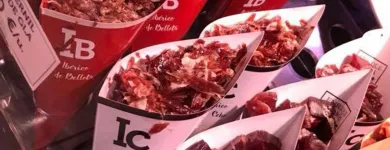 La imagen 33 de la Empresa ENRIQUE TOMÁS JAMON-TAPAS-VINO Tiendas y Productores de Alimentos en Badalona B