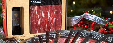 La imagen 18 de la Empresa ENRIQUE TOMÁS JAMON-TAPAS-VINO Tiendas y Productores de Alimentos en Madrid M