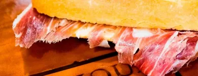 La imagen 57 de la Empresa ENRIQUE TOMÁS JAMON-TAPAS-VINO Tiendas y Productores de Alimentos en Madrid M