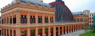 La imagen 2 de la Empresa ESTACIÓN DE MADRID-PUERTA DE ATOCHA ADIF Servicios Profesionales y de Negocios en Madrid M