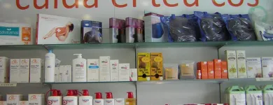 La imagen 8 de la Empresa FARMACIA SEGARRA VIDAL Salud y Medicina en Pineda de Mar B