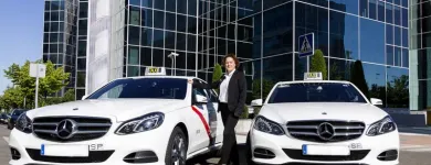 La imagen 2 de la Empresa FIRST CLASS TAXI Taxis: Servicios Y Paradas en Madrid M