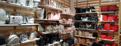 La imagen 4 de la Empresa FIRST YOU, MODA Y COMPLEMENTOS Tienda de Ropa en Torremolinos MA