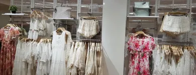La imagen 8 de la Empresa FIRST YOU, MODA Y COMPLEMENTOS Tienda de Ropa en Torremolinos MA