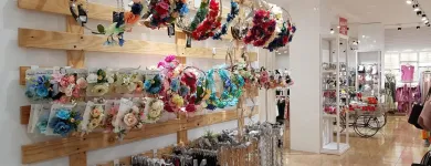 La imagen 10 de la Empresa FIRST YOU, MODA Y COMPLEMENTOS Tienda de Ropa en Torremolinos MA