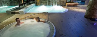 La imagen 2 de la Empresa HIDROXURY Spa E Hidromasaje: Instalacion Y Mantenimiento en Madrid M