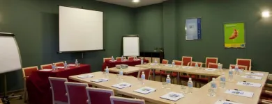 La imagen 3 de la Empresa HOLIDAY INN EXPRESS MADRID - GETAFE Transportes y Turismo en Madrid M