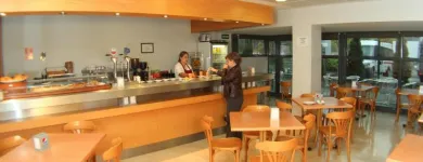 La imagen 1 de la Empresa HOSPITAL CENTRO DE CUIDADOS LAGUNA Rehabilitación en Madrid M