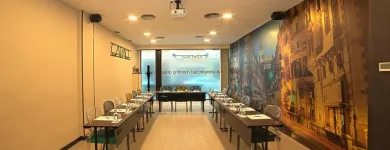 La imagen 11 de la Empresa HOTEL INDIGO MADRID - GRAN VIA Transportes y Turismo en Madrid M