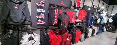 La imagen 25 de la Empresa JD SPORTS Zapaterías en Torrejón de Ardoz M